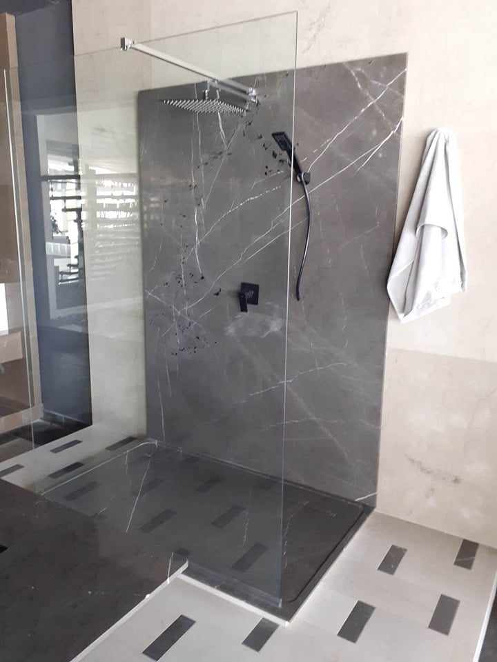 Prostokątny brodzik 149x88 cm z marmuru Pietra Grey